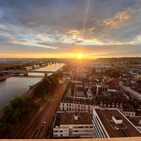 Lägenhet Sous Les Etoiles - Dans Gratte-ciel Avec Parking En Sus *