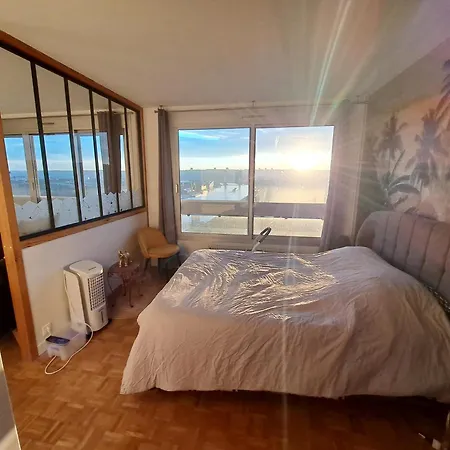 Sous Les Etoiles - Dans Gratte-ciel Avec Parking En Sus