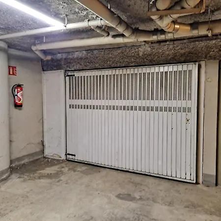 Sous Les Etoiles - Dans Gratte-ciel Avec Parking En Sus Lägenhet *