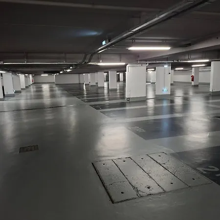 Sous Les Etoiles - Dans Gratte-ciel Avec Parking En Sus Lägenhet *