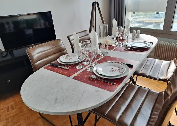 Sous Les Etoiles - Dans Gratte-ciel Avec Parking En Sus Ruan