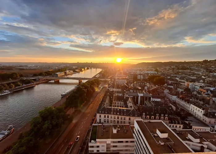 Apartment Sous Les Etoiles - Dans Gratte-ciel Avec Parking En Sus *